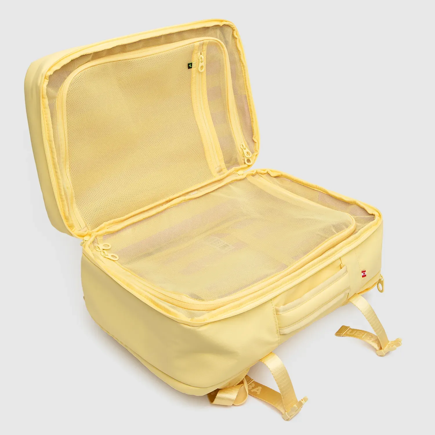 Mochila Bubba Bags Para Viaje Unisex Personal Travel color amarillo | Platanitos
