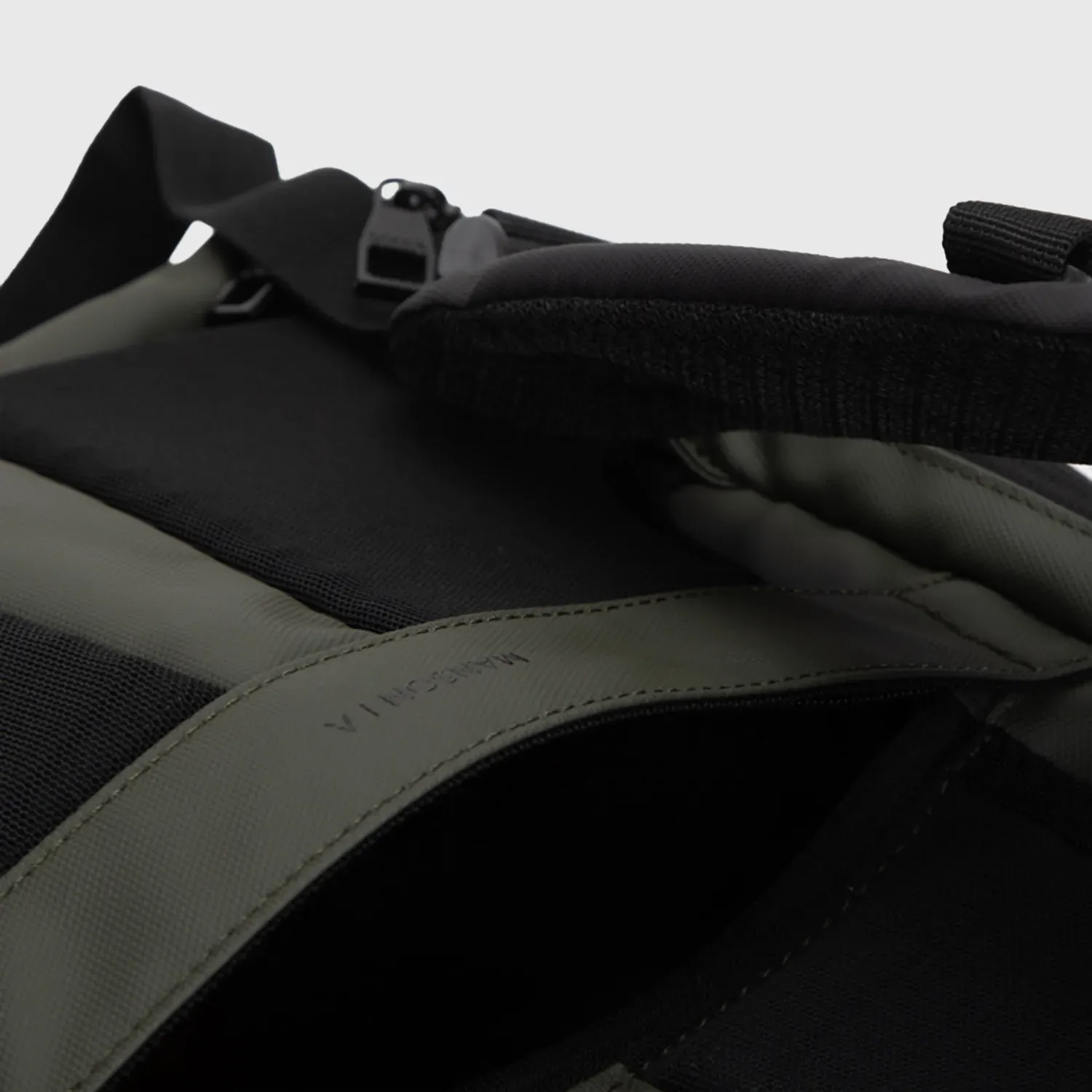 BLACK BAGS Mochila Black Bags Hombre Manson color verde | Platanitos