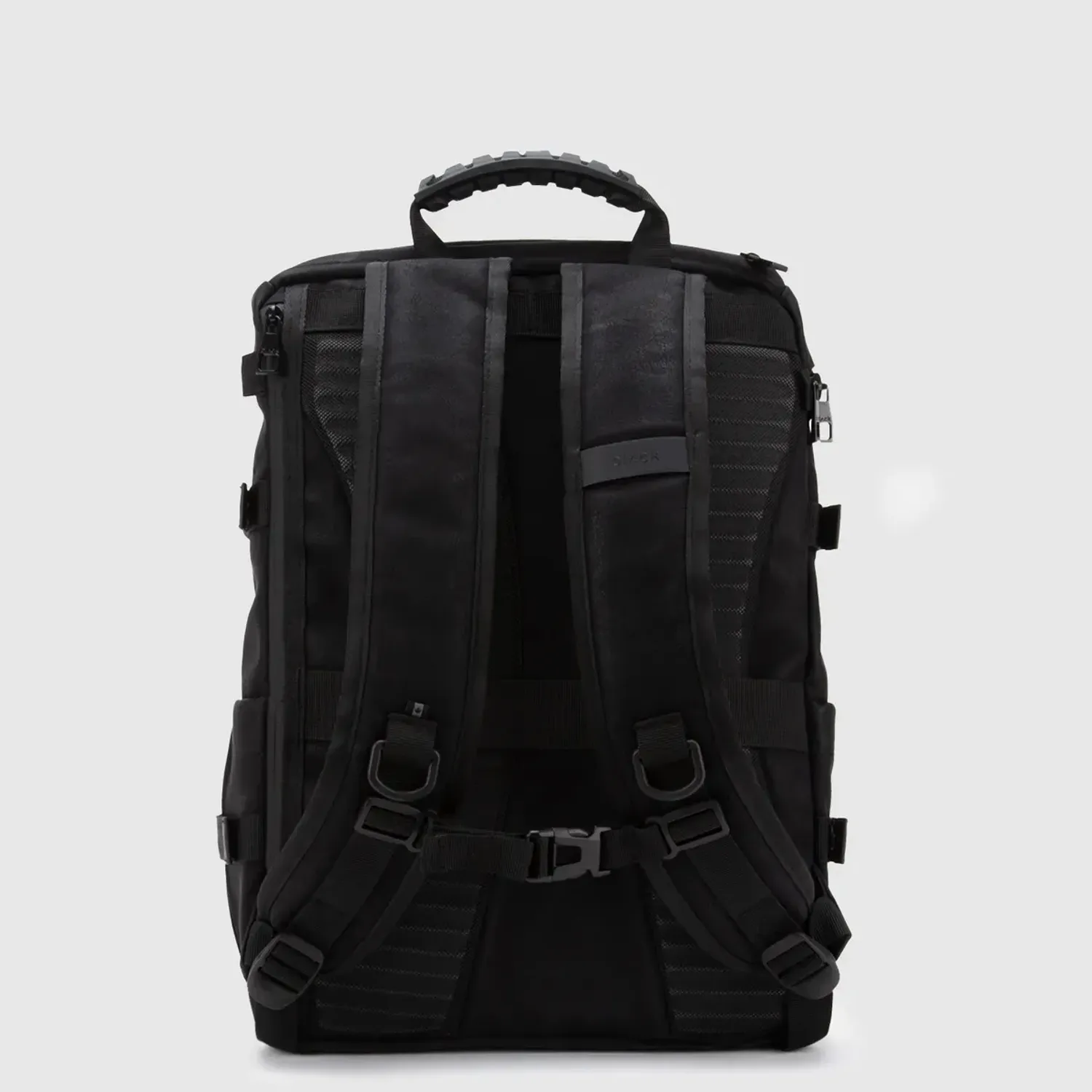 Mochila Black Bags Hombre Austin Straps color negro | Platanitos