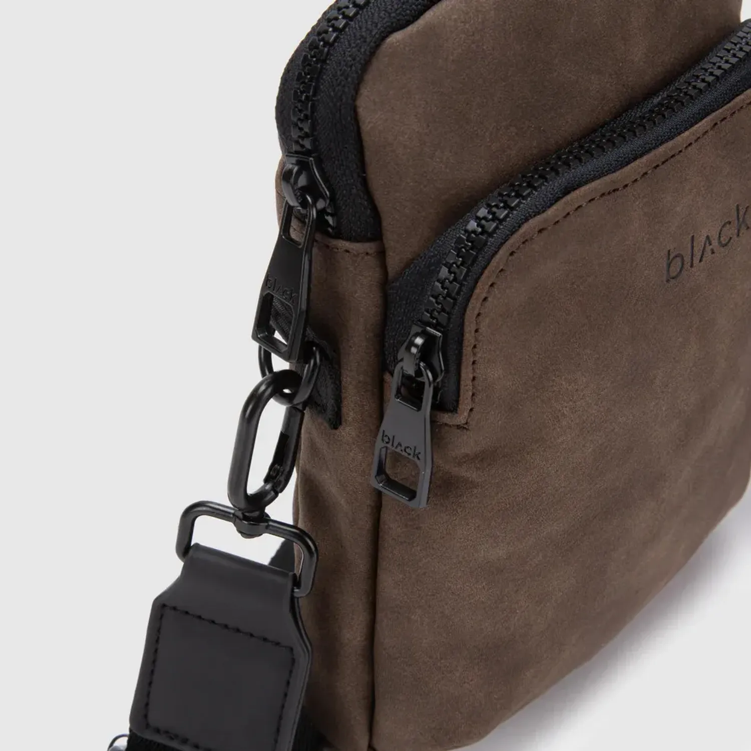 BLACK BAGS Morral Black Bags Hombre Austin color marron | Platanitos
