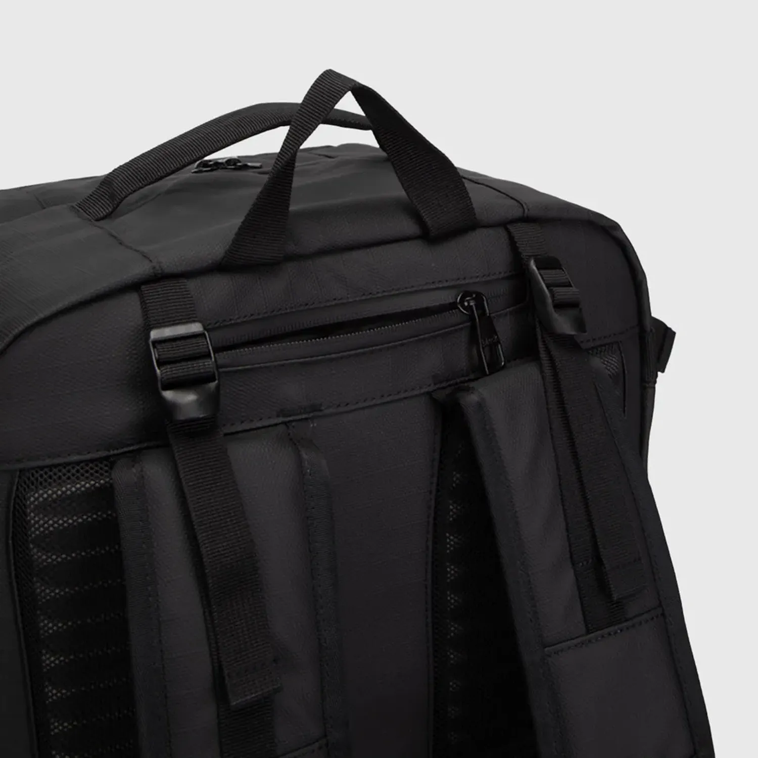 BLACK BAGS Mochila Black Bags Para Viaje Harlem Cabina color negro | Platanitos