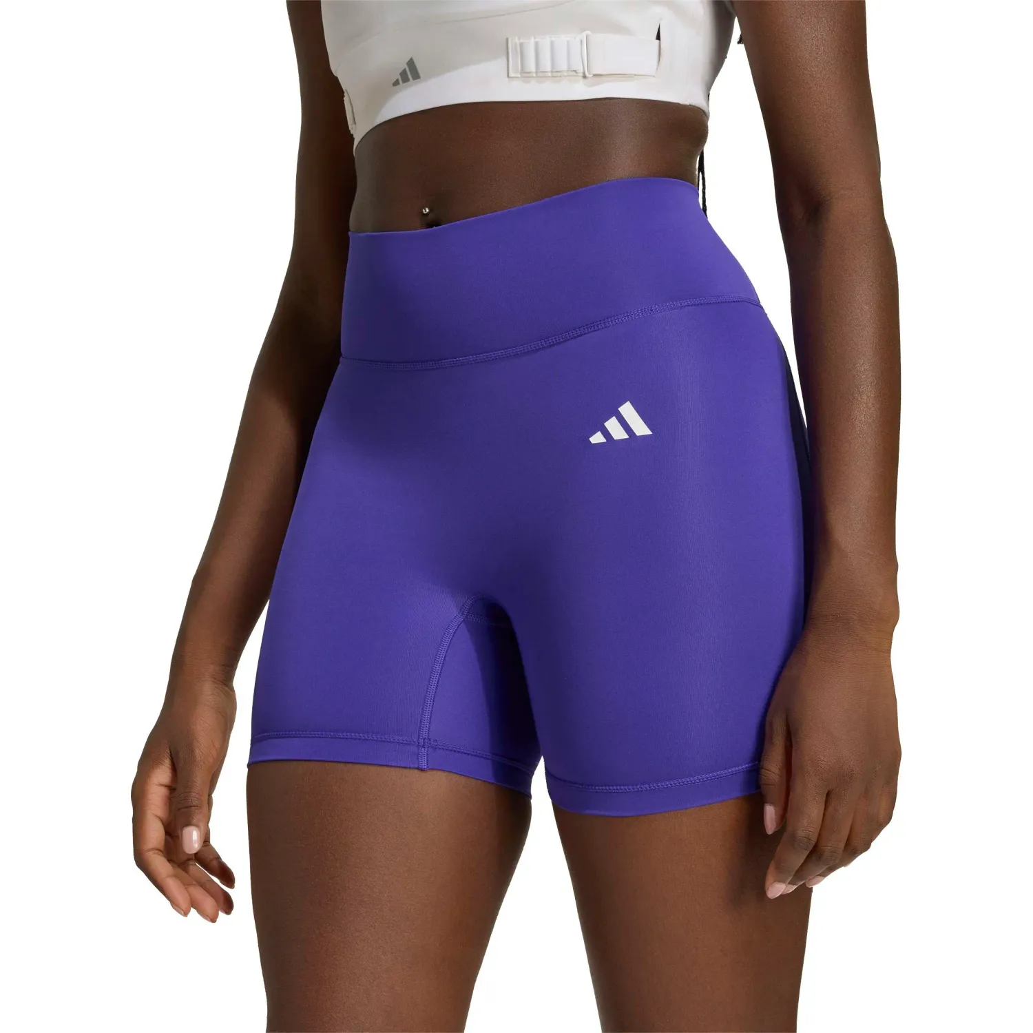 adidas Short Adidas Training Mujer Opt Ess Sho L color purpura | Platanitos