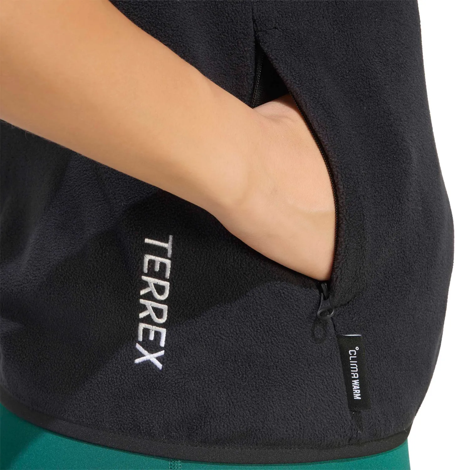 Chaleco Adidas Outdoor Mujer W Mt Fz Vest color negro | Platanitos