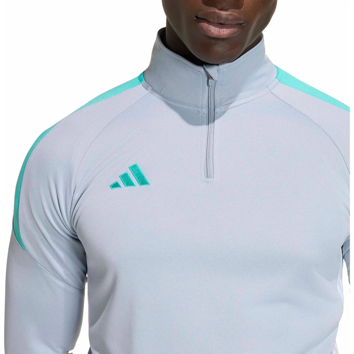 Casaca Adidas De Futbol Hombre Tiro Es Top color silver | Platanitos