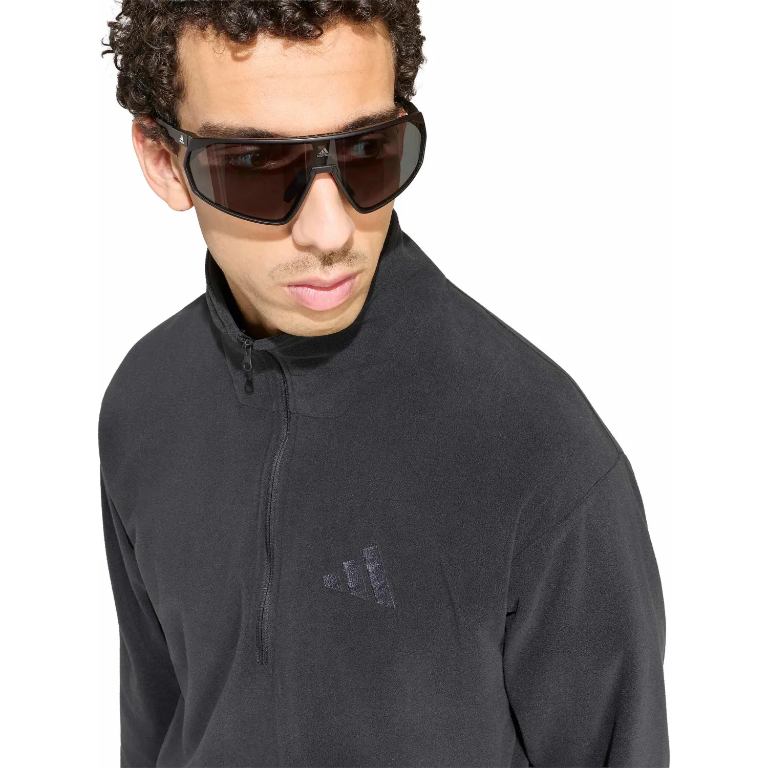 Casaca Adidas Outdoor Hombre Mt Ess Hz Fl color negro | Platanitos