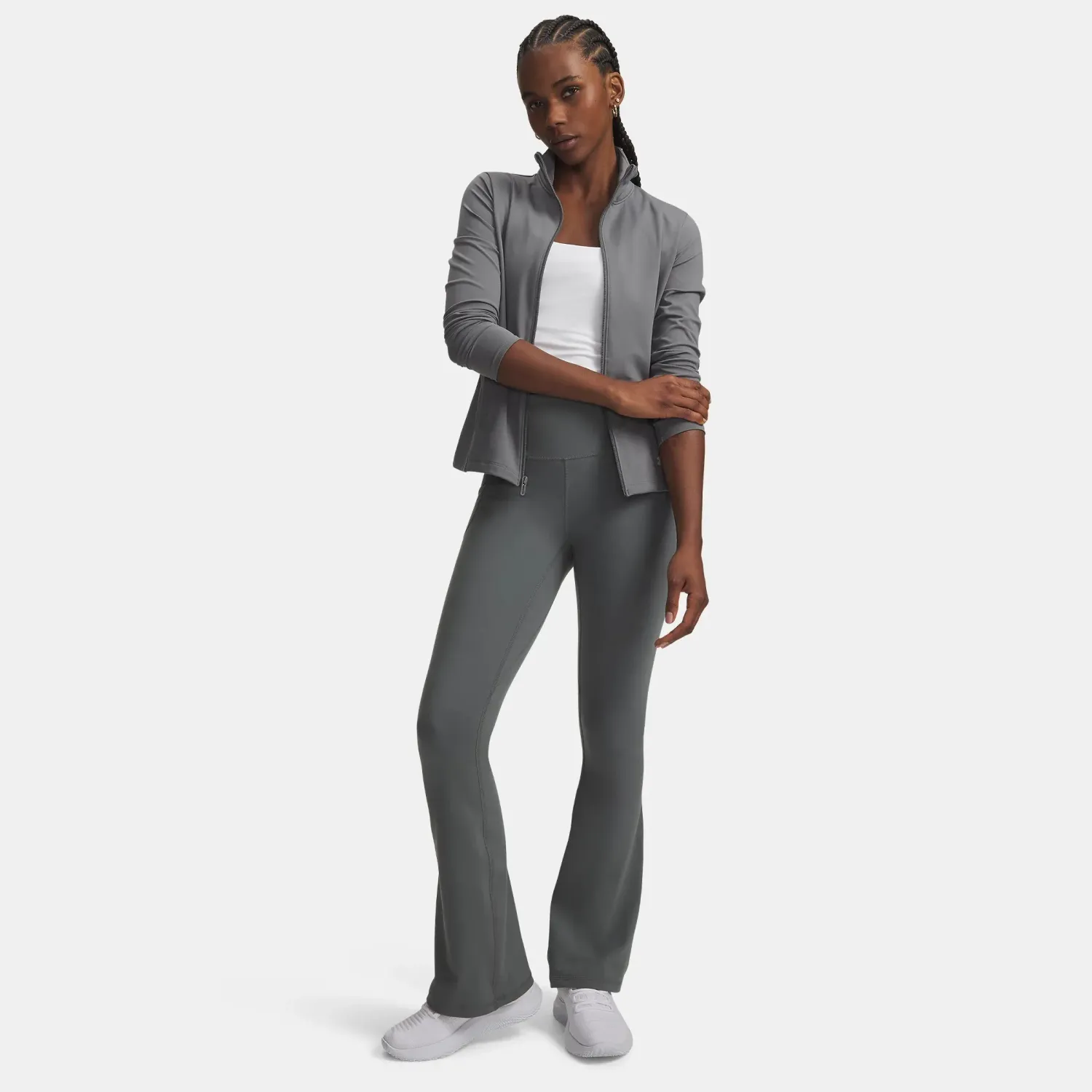 Under Armour Pantalon Under Armour Training Mujer Motion Flare Pant color gris | Platanitos