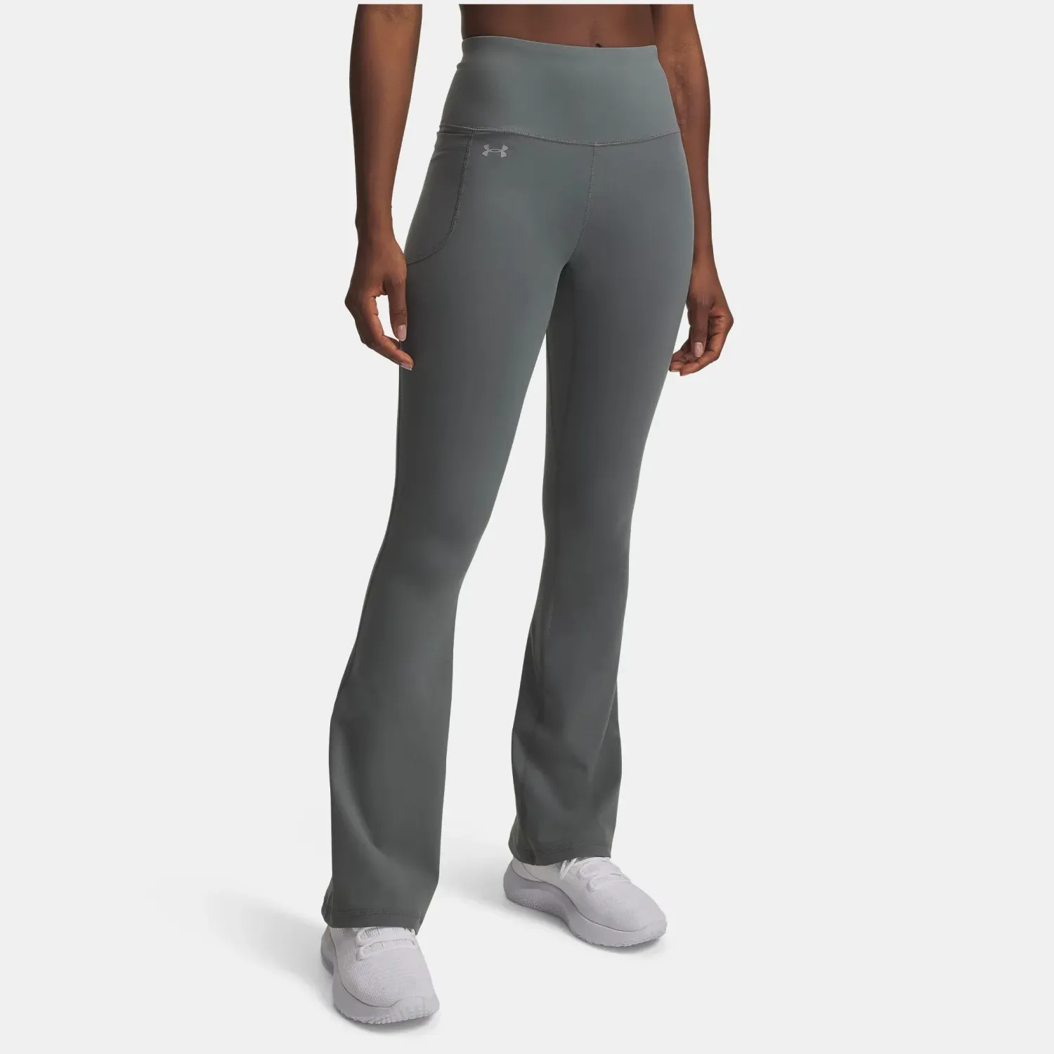 Under Armour Pantalon Under Armour Training Mujer Motion Flare Pant color gris | Platanitos