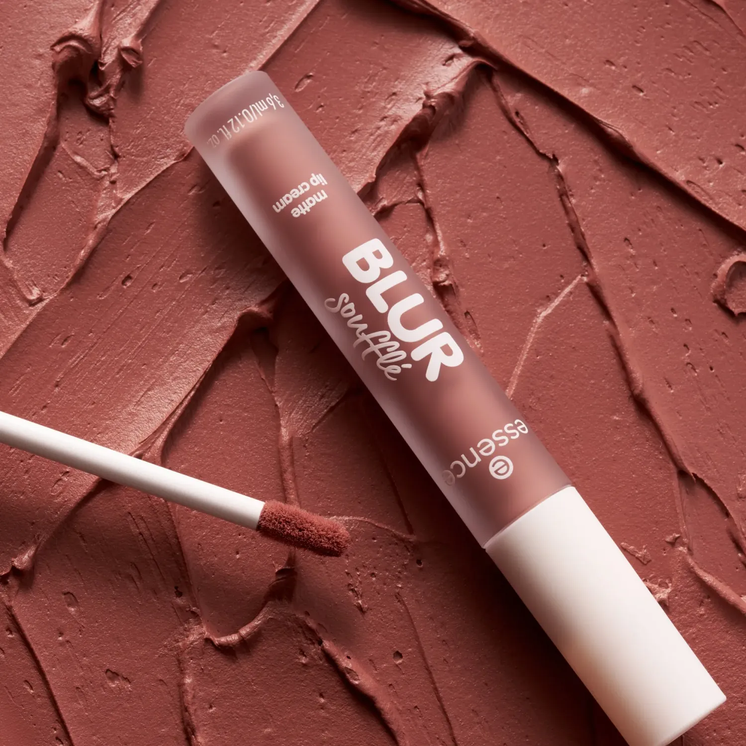 ESSENCE Labial Essence Matte Lip Cream Blur Soufflé Matte Lip Cream 02 color varios | Platanitos