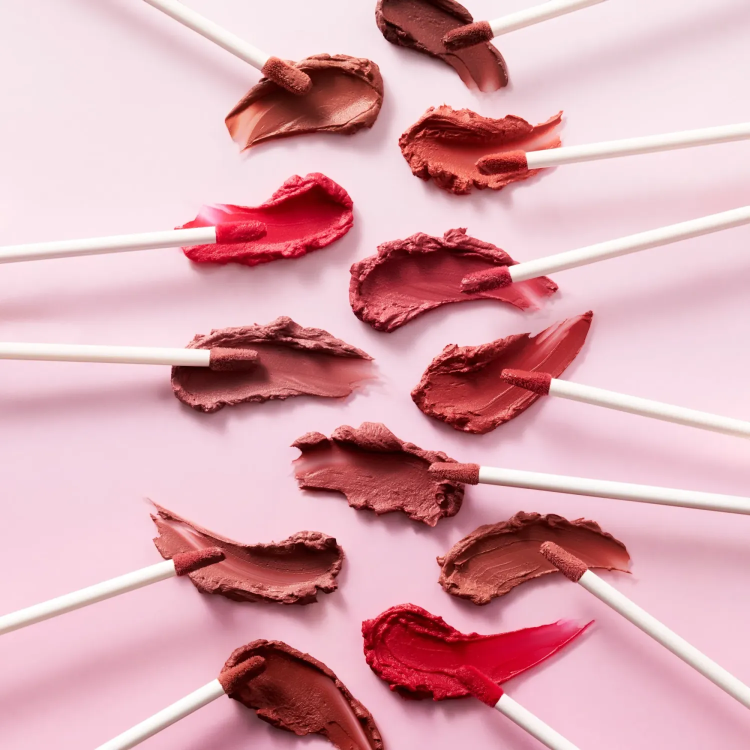 ESSENCE Labial Essence Matte Lip Cream Blur Soufflé Matte Lip Cream 02 color varios | Platanitos