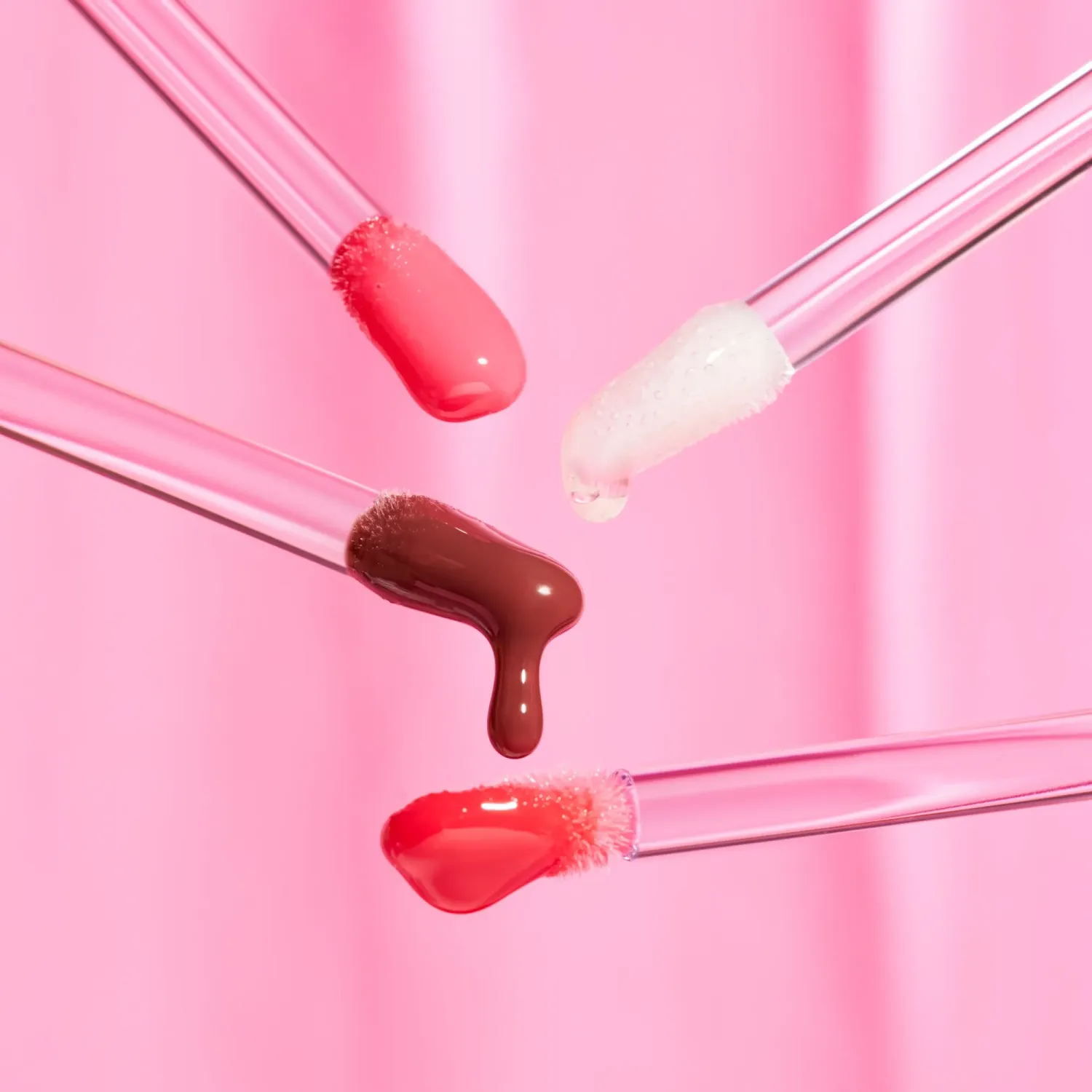ESSENCE Brillo Essence Labial What The Fake! Plumping Lipgl. 102 color varios | Platanitos