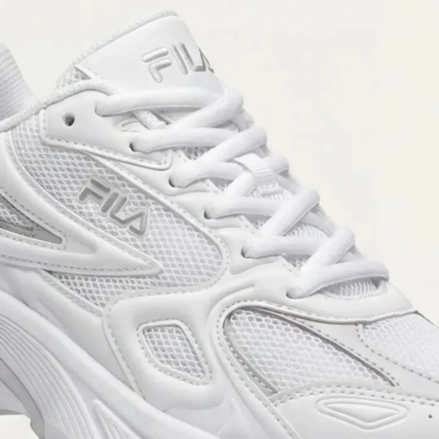 Zapatillas Fila Mujer Retro Running 3 color blanco | Platanitos