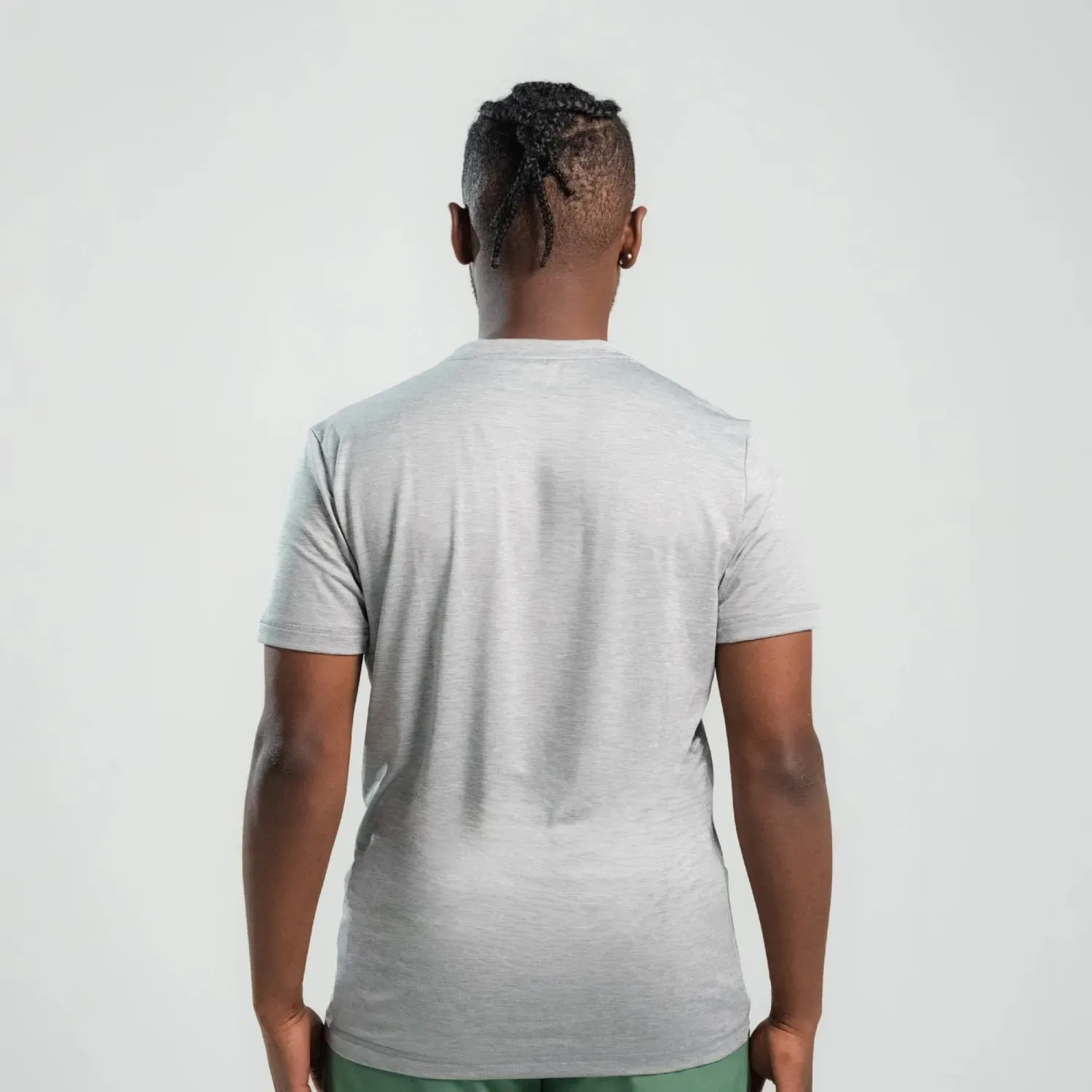 Reebok Polo Reebok Training Hombre Id Train Tech Tee color plomo | Platanitos