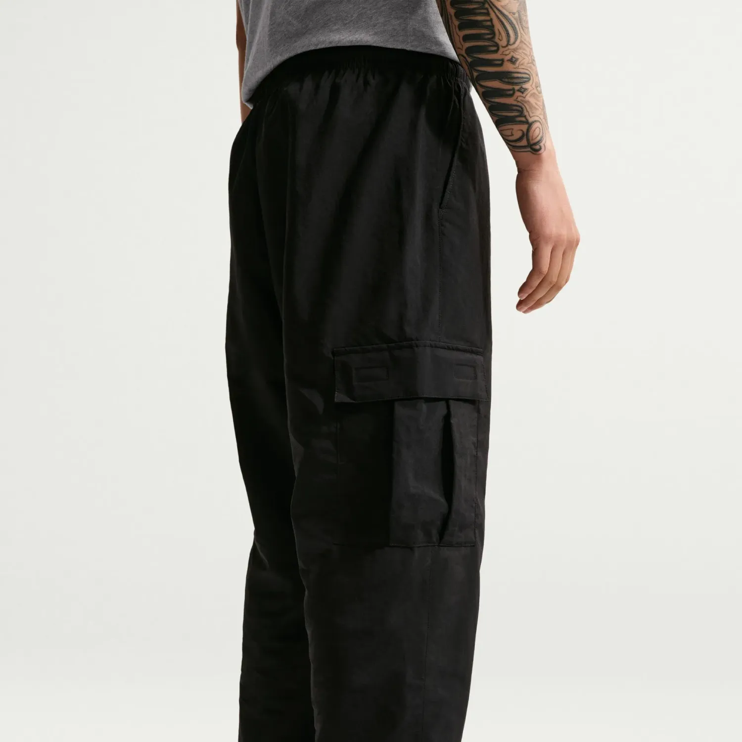 Pantalon Nike Urbano Hombre Club color varios | Platanitos