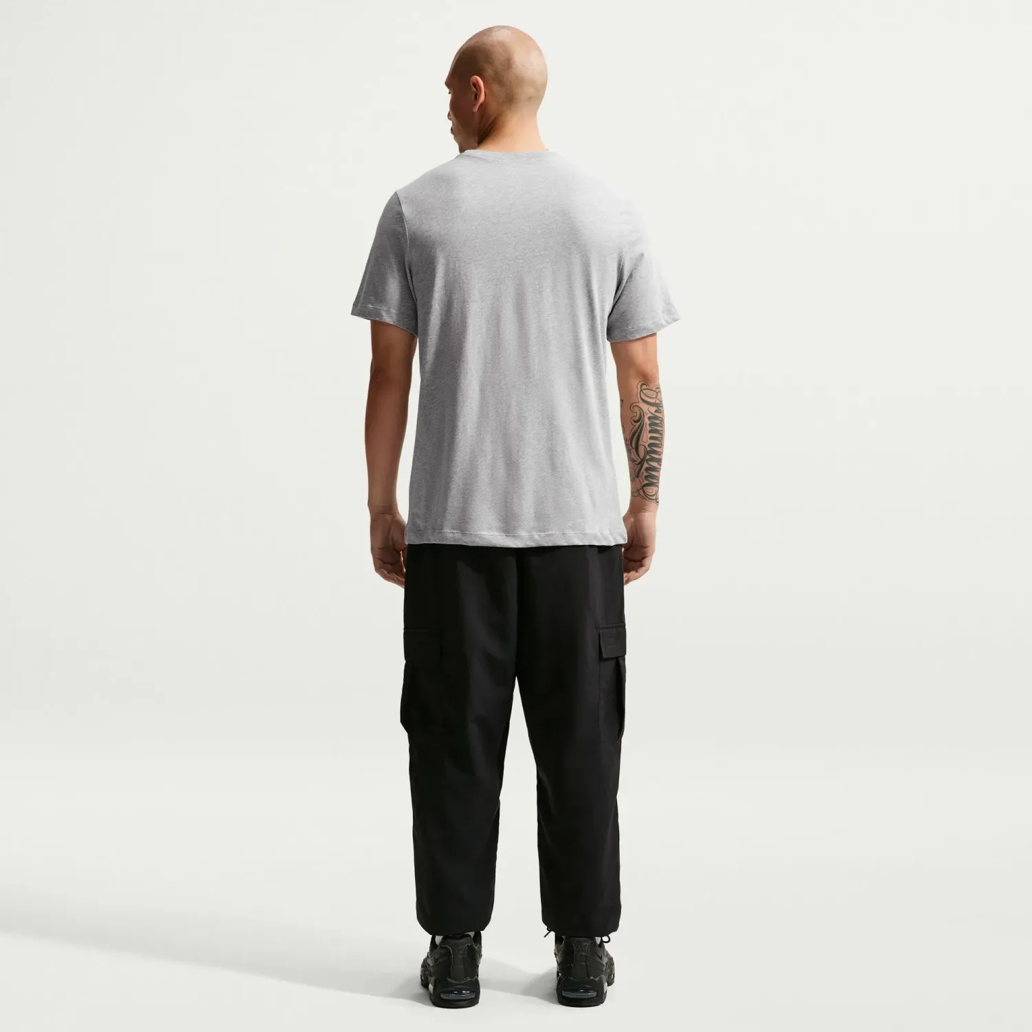Pantalon Nike Urbano Hombre Club color varios | Platanitos