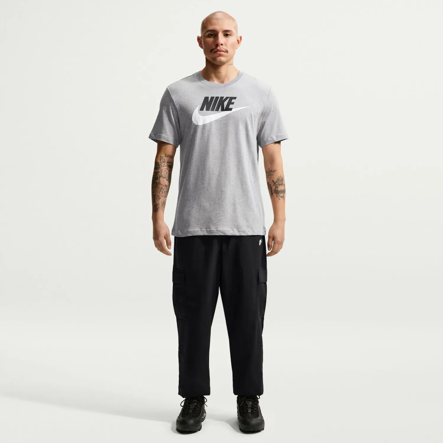 Pantalon Nike Urbano Hombre Club color varios | Platanitos
