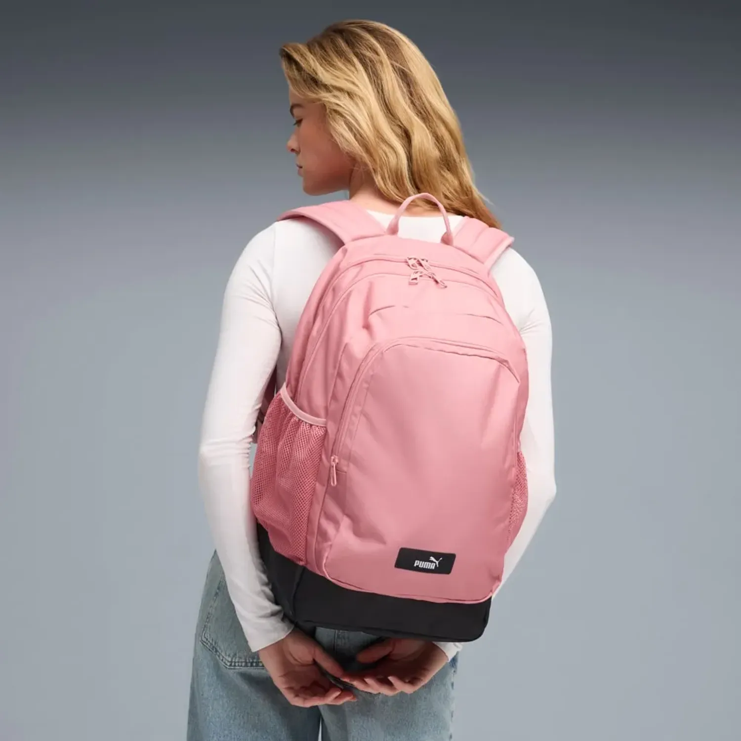 Puma Mochila Puma Deportiva Unisex Academy Backpack color rosado | Platanitos