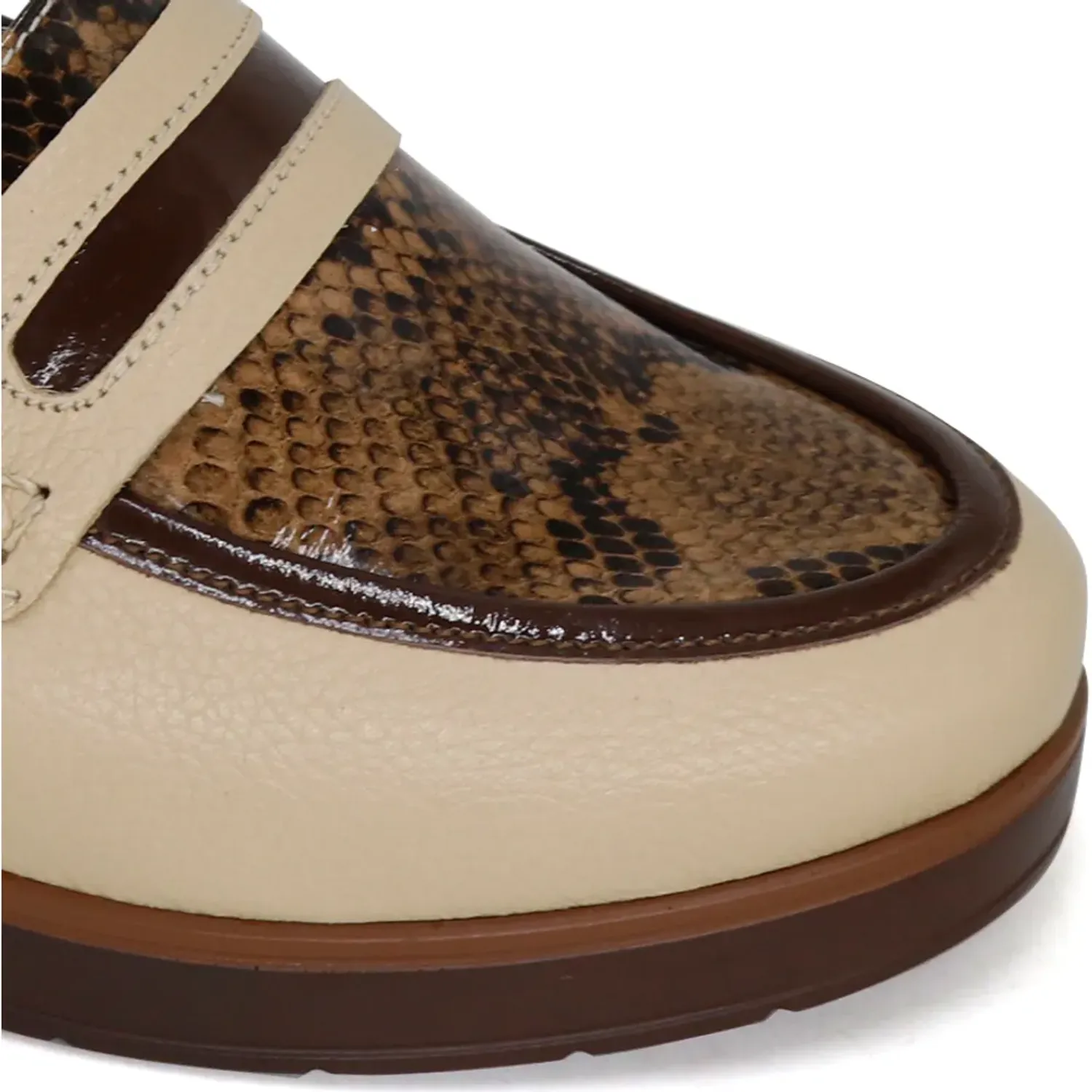 Mocasin Par&Ss Casual De Cuero Mujer 2681-Ka26q3 color hueso/marron | Platanitos