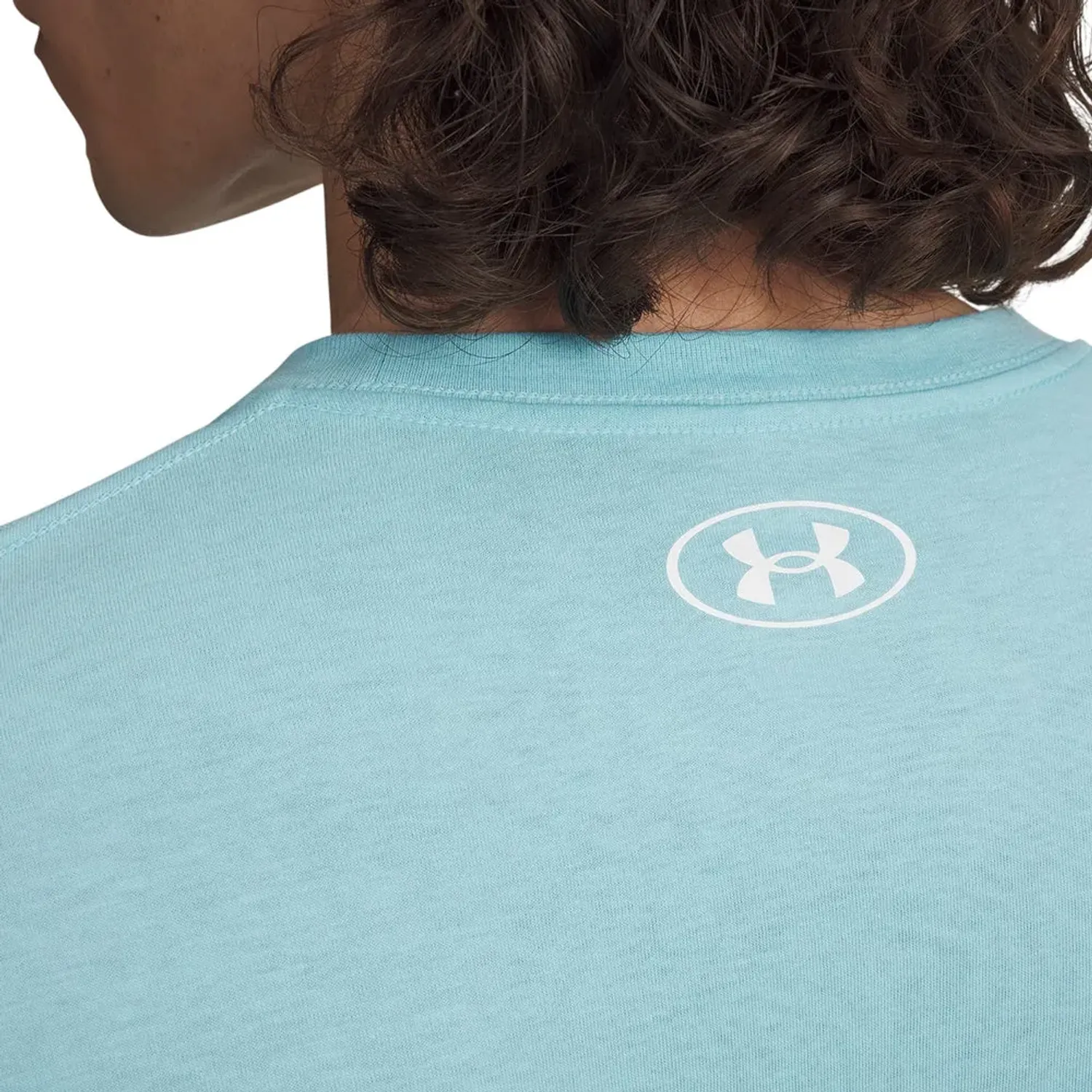 Polo Under Armour Training Hombre Sportstyle Left Chest Logo color celeste | Platanitos