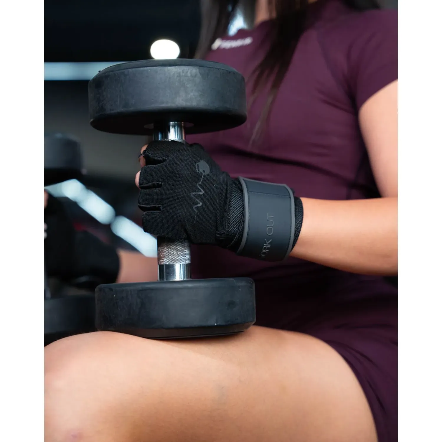 WORKOUT Guante Workout Con Muñequera color negro | Platanitos