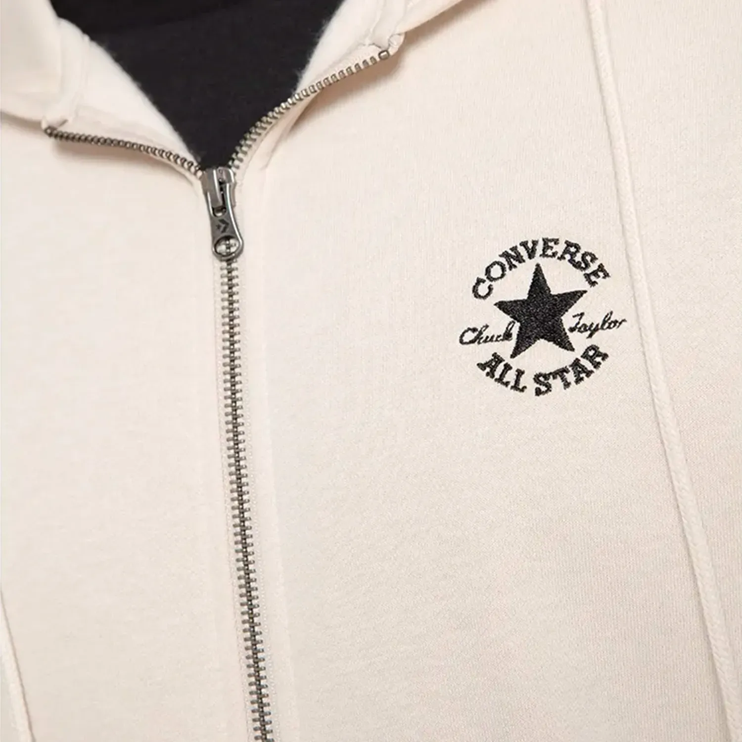 Casaca Converse Deportiva Hombre Fz Small Chuck Patch color blanco | Platanitos