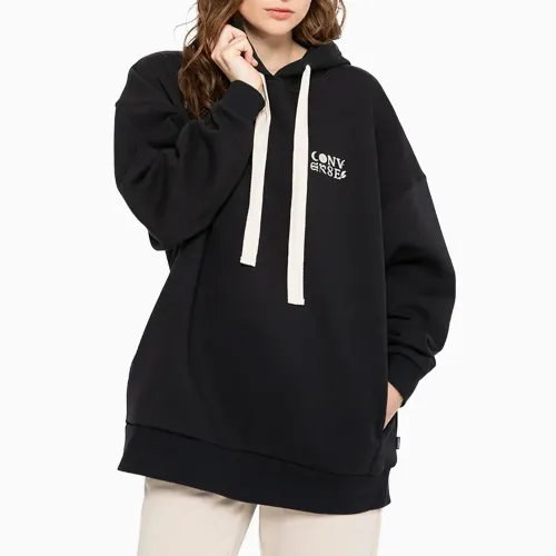 Polera Converse Deportiva Mujer Mystic color negro | Platanitos