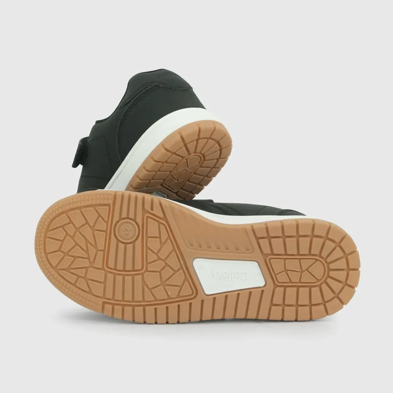 Colloky Zapatillas Colloky Urbanas Kid Unisex 57070201v27 color negro | Platanitos