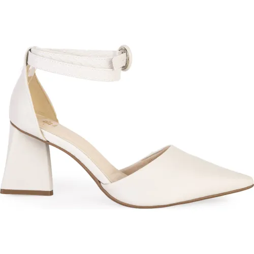 Bata Calzado Casual Mujer Atenea
