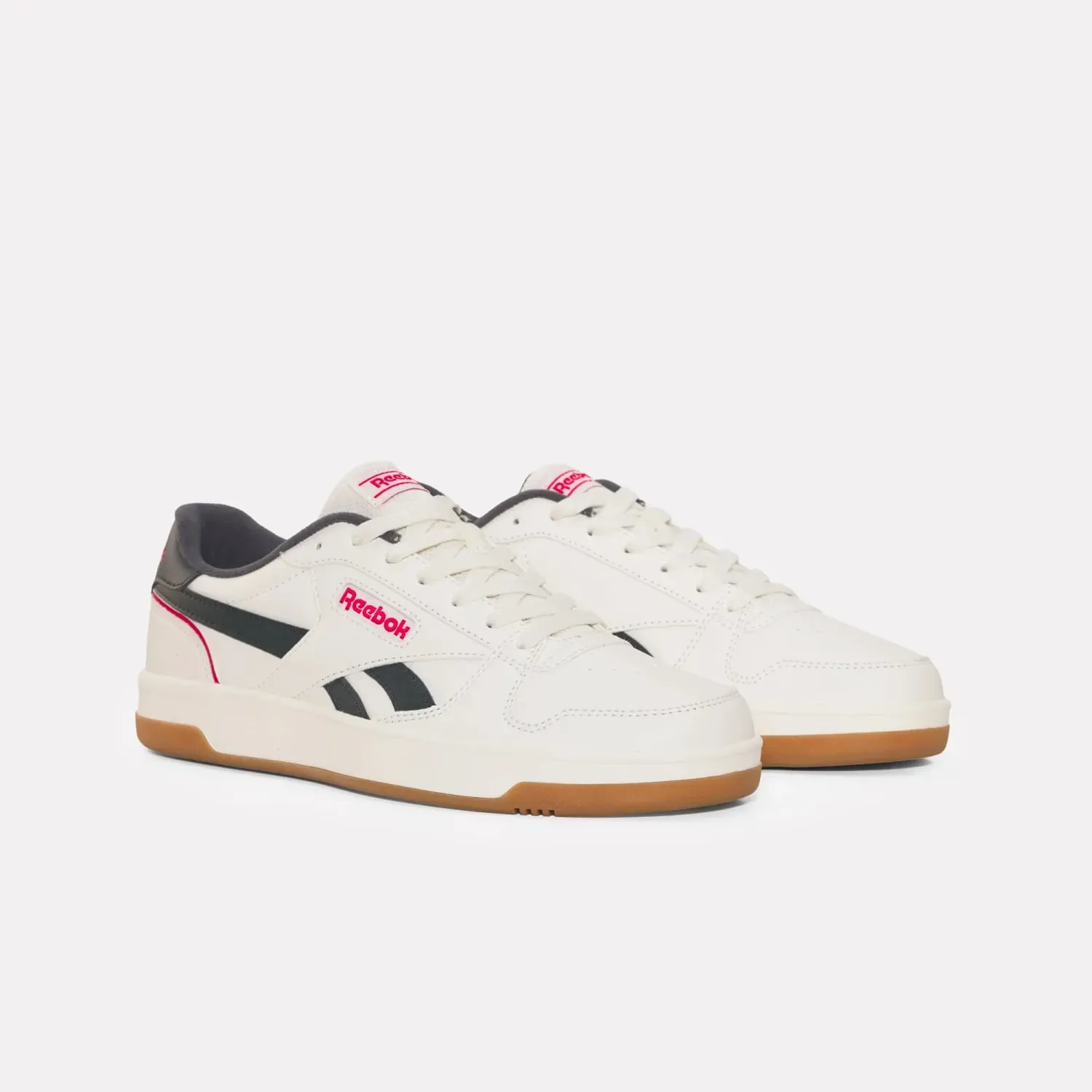 Zapatillas Reebok Urbanas Hombre Match Prime V2 color beige | Platanitos