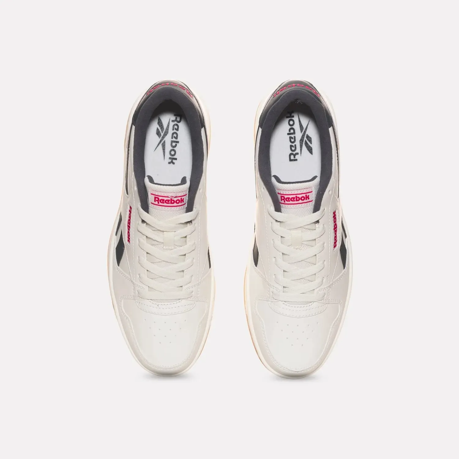 Zapatillas Reebok Urbanas Hombre Match Prime V2 color beige | Platanitos