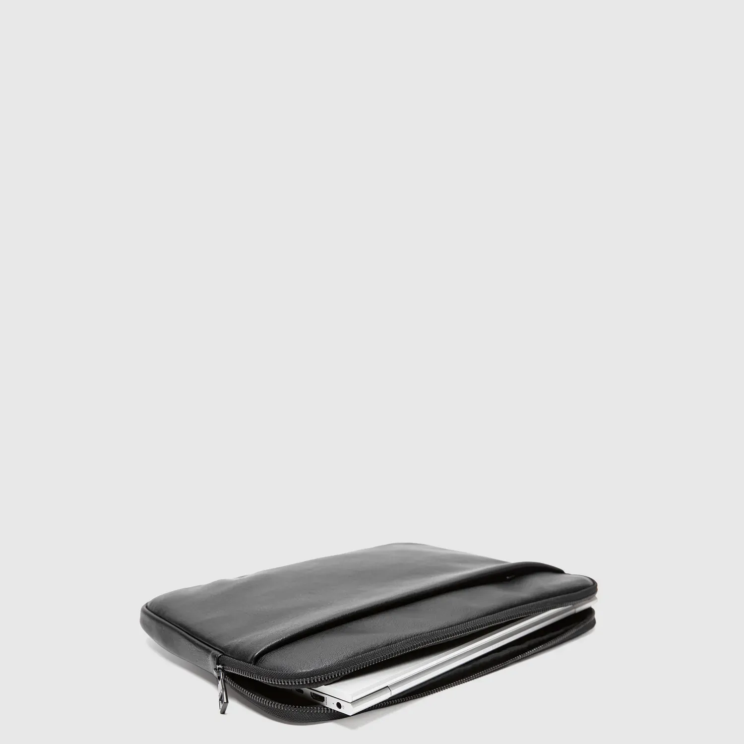 BLACK BUBBA Funda Black Bubba De Laptop Sleeve Lenox 14plg color negro | Platanitos