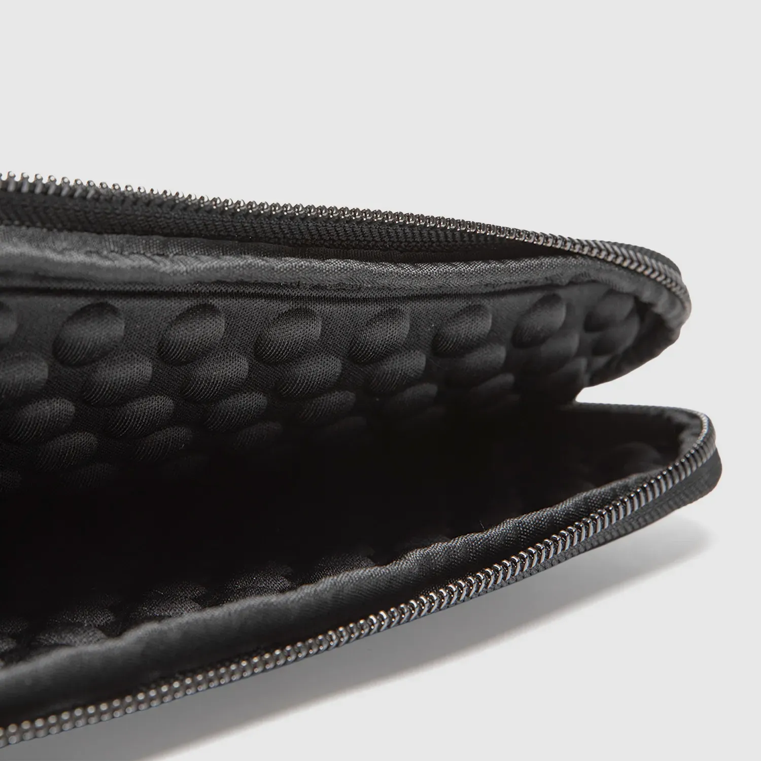 BLACK BUBBA Funda Black Bubba De Laptop Sleeve Lenox 14plg color negro | Platanitos