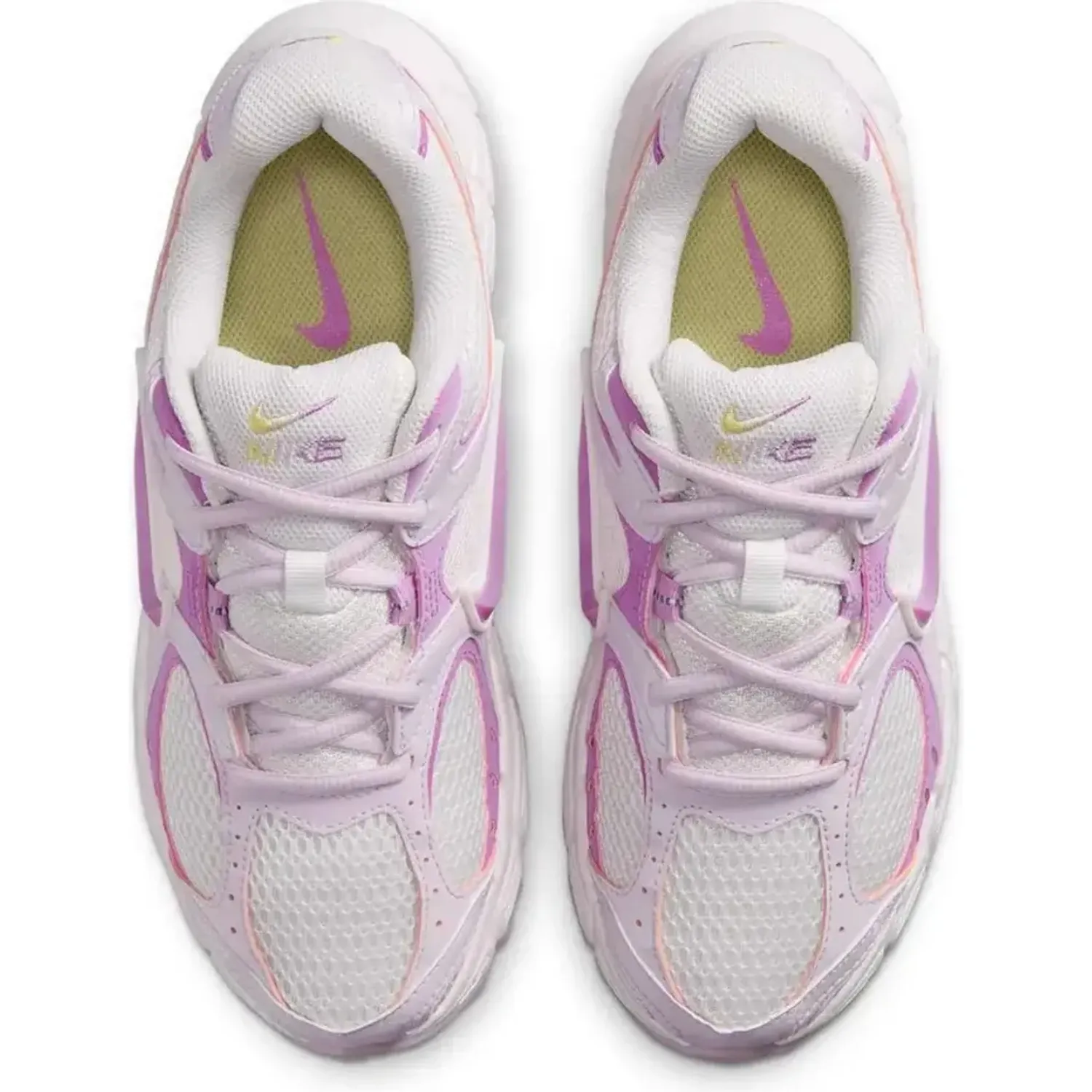Zapatillas Nike Urbanas Mujer W Nike V5 Rnr Df color blanco | Platanitos