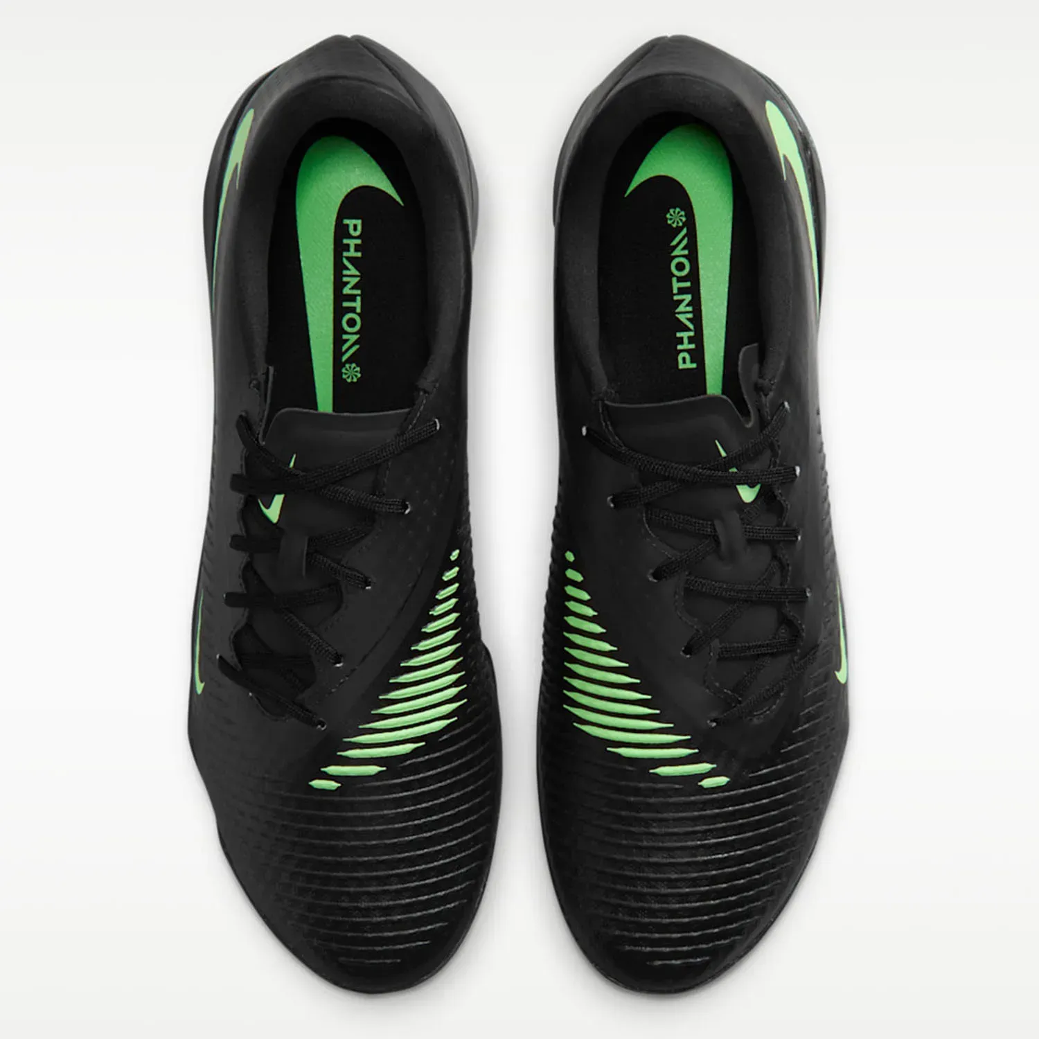 Nike Zapatillas Nike De Futbol Unisex Phantom 6 Low Acad Tf color negro | Platanitos