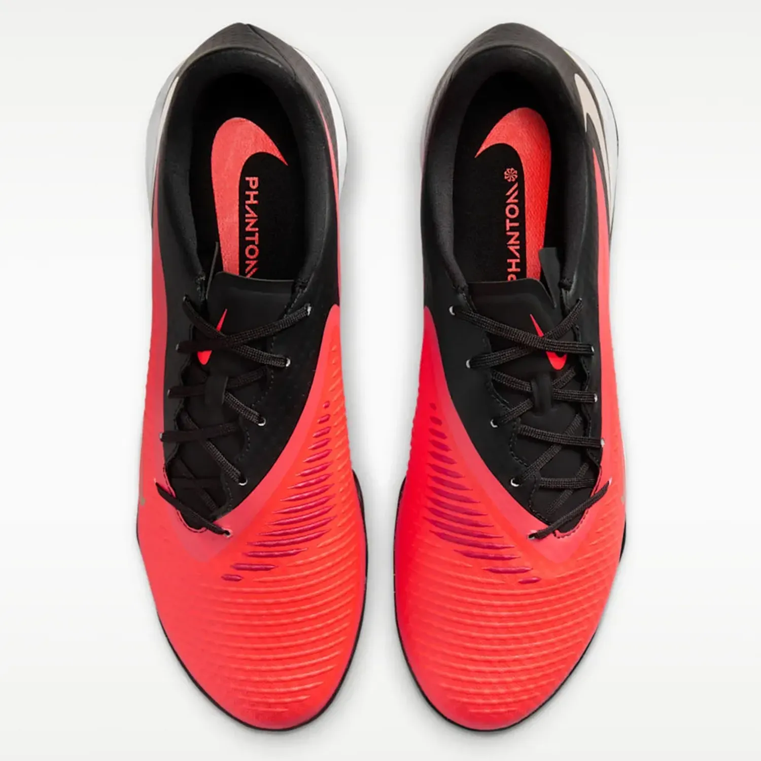 Zapatillas Nike De Futbol Unisex Phantom 6 Low Acad Tf color rojo | Platanitos