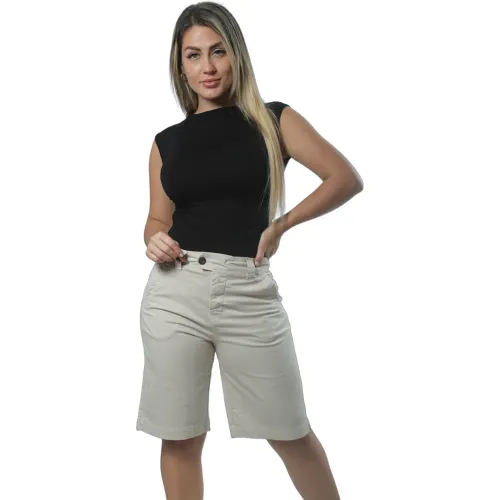 FORDAN JEANS Bermuda Mujer 4008 C/Pretina Cruzada Y Tapas Decorativas